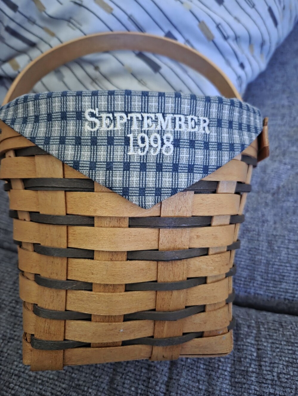 Longaberger September 1998 Basket - Natural Brown with Blue Accent